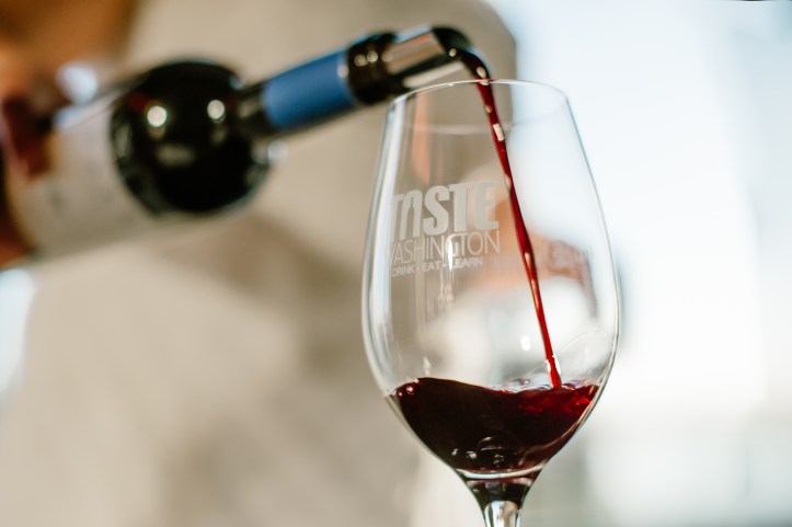 KristenMarieParker_RedWhiteParty(2016)034